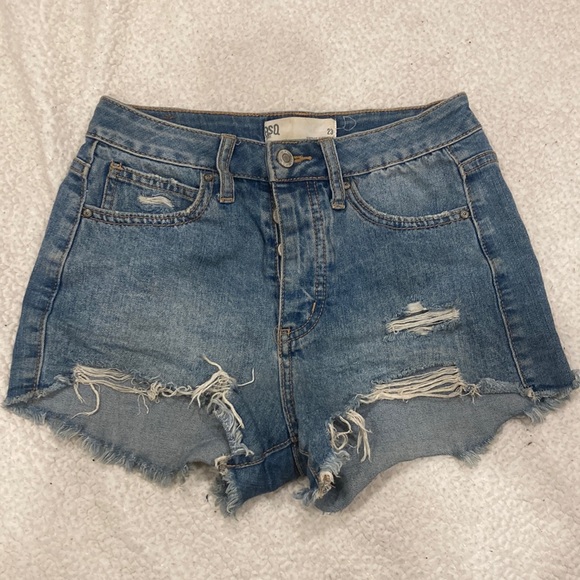 Stretchy Denim Distressed Shorts - Picture 1 of 4